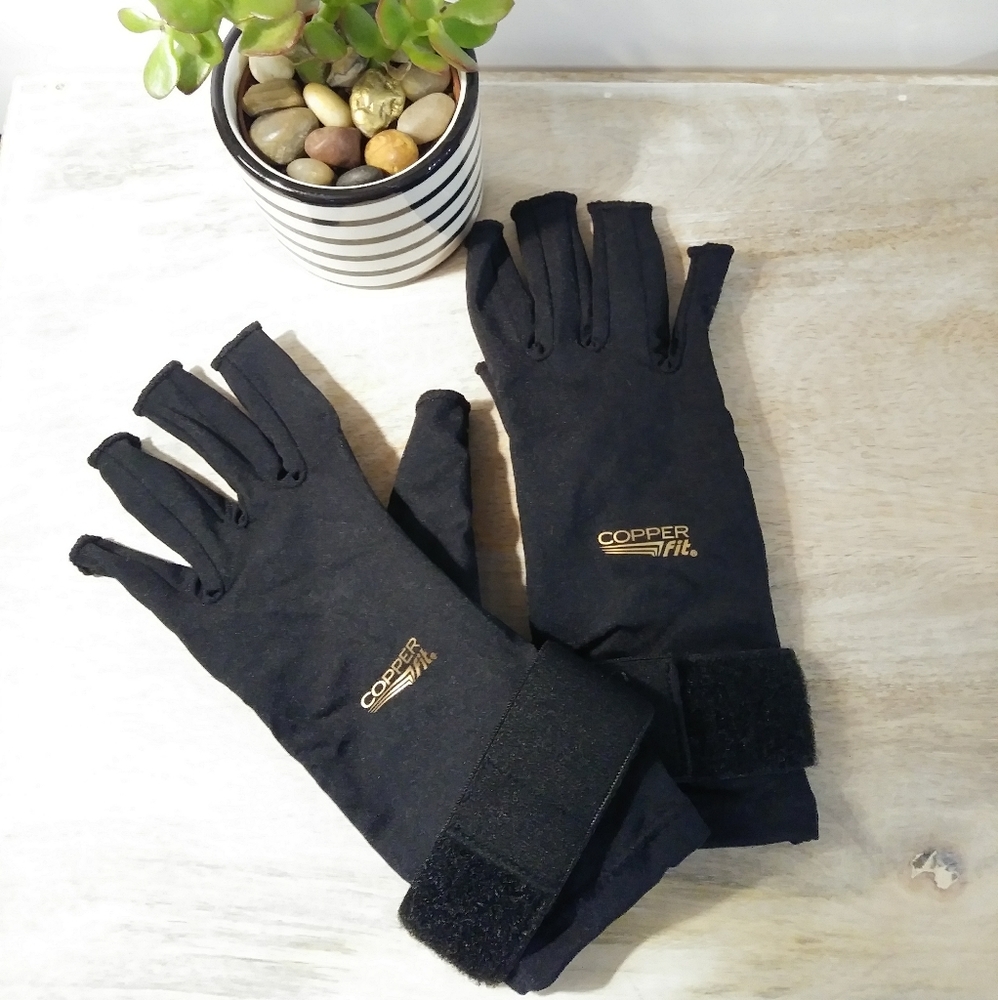 Compression Gloves - Picture 5 of 5